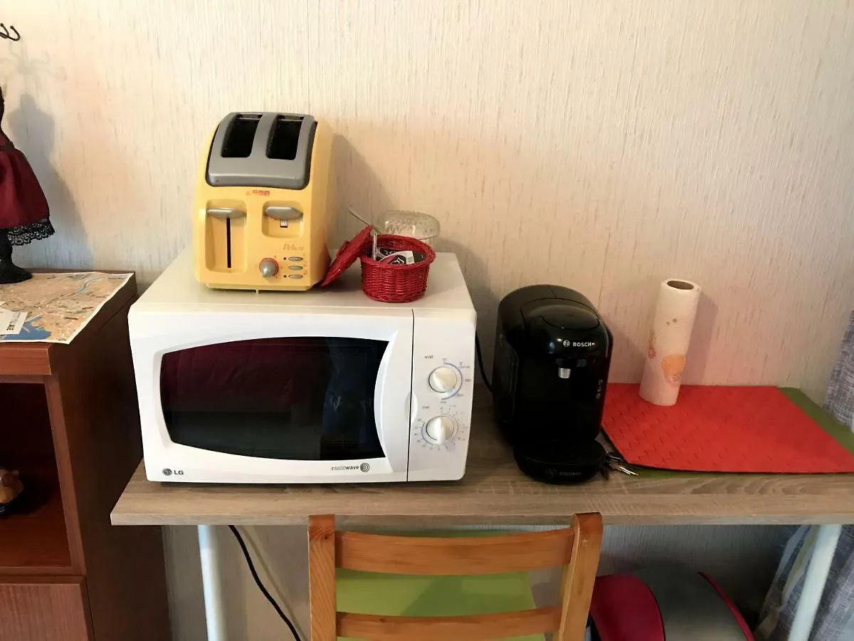 Studio Nice Colline Avec Parking Prive