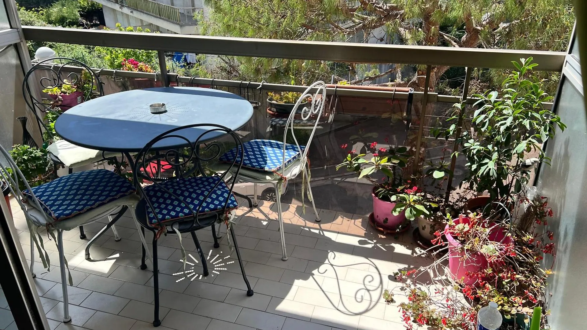 Studio Nice Colline Avec Parking Prive Frankrike